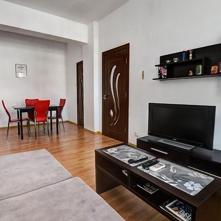 Ultracentral Universitate Apartment Bukarest Kültér fotó